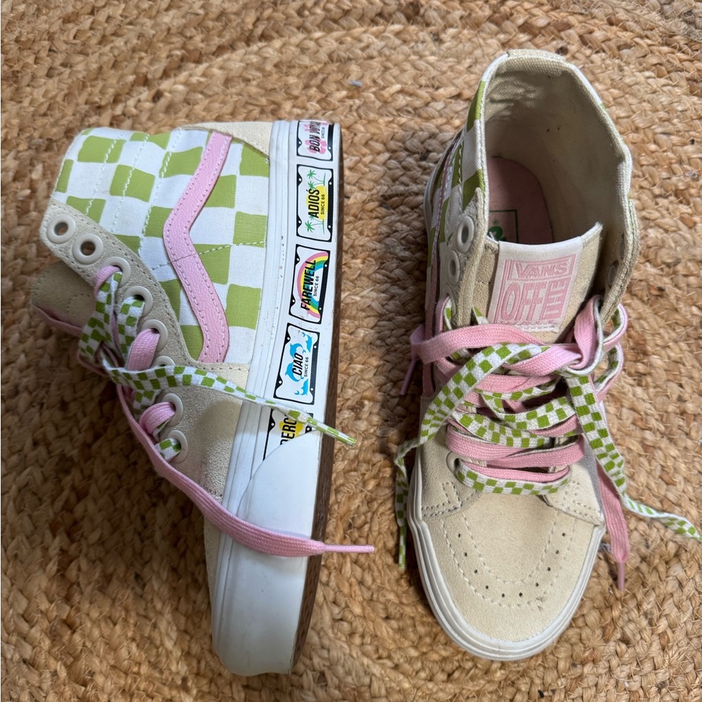 VANS off white 🩷 size 7.5 women’s